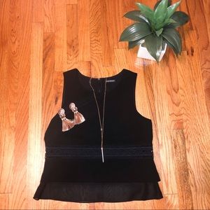 CLUB MONACO Crop Top